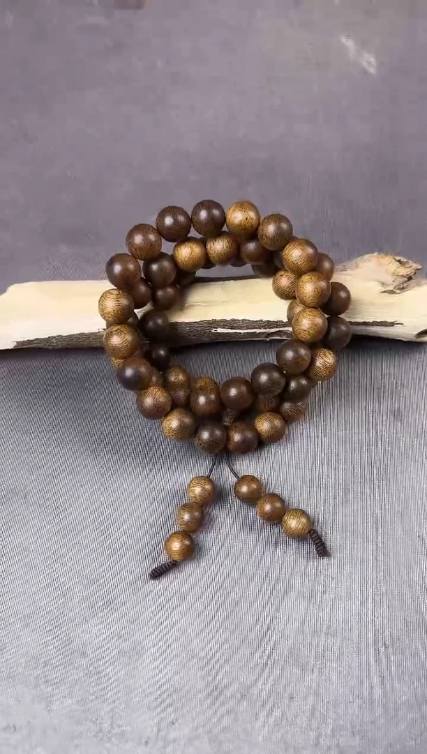 沉香沉香碎屑+老白奇12手持圆珠沉63克+多样性发一