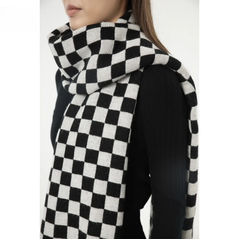 AMASS/阿玛施纯羊毛经典百搭加厚时尚棋盘格拼色保暖围巾5800038