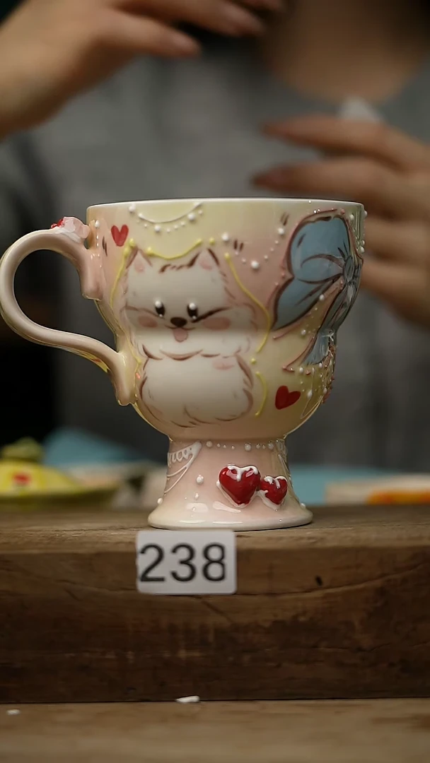 【闪购商品】瓷片新品设计师款浮雕可爱咖啡 杯