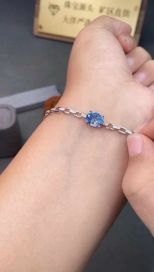 银S925镶嵌手链海蓝宝石......