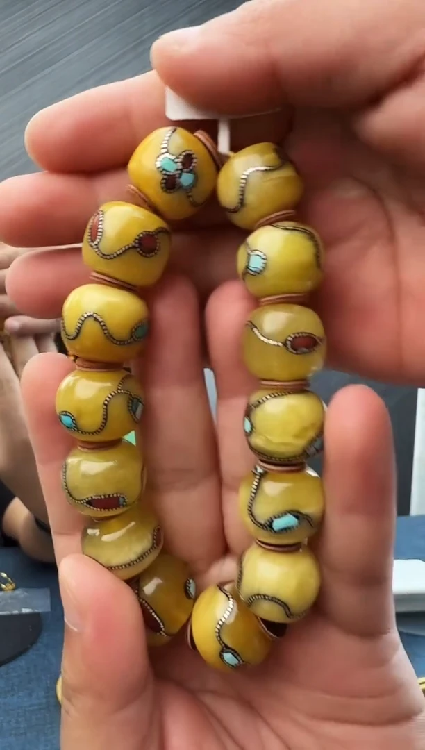 蜜蜡未镶嵌珠宝奇石假一罚十56，18发一件