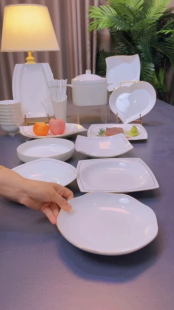 45%以上骨粉骨瓷8英寸天元贵龙三角窝盘荷口盘各1个