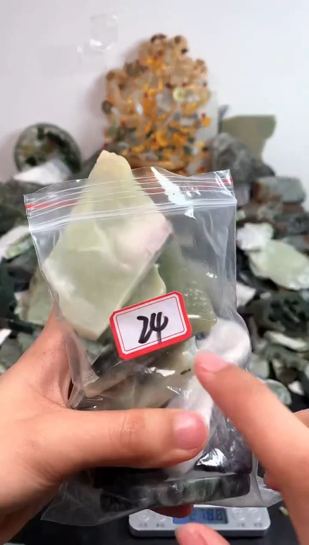 未镶嵌和田玉摆件24