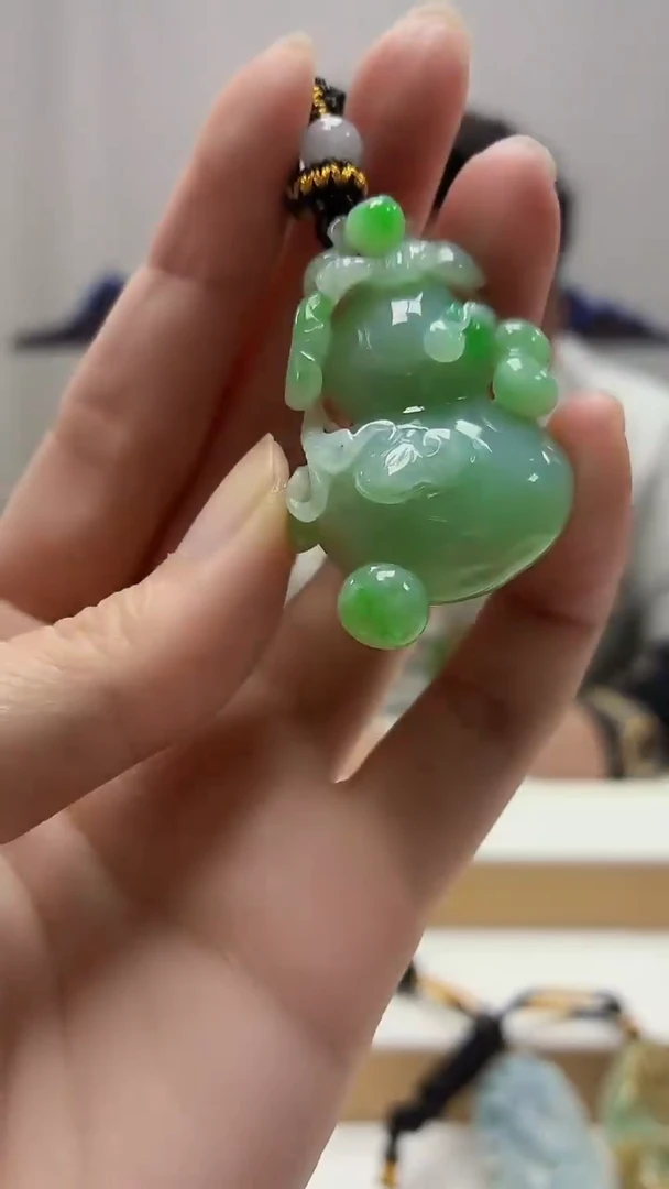 未镶嵌定制翡翠5060zm-毛货挂件葫芦25