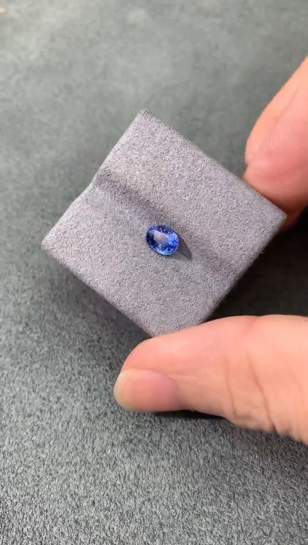裸石蓝宝石矢车菊 0.84CT