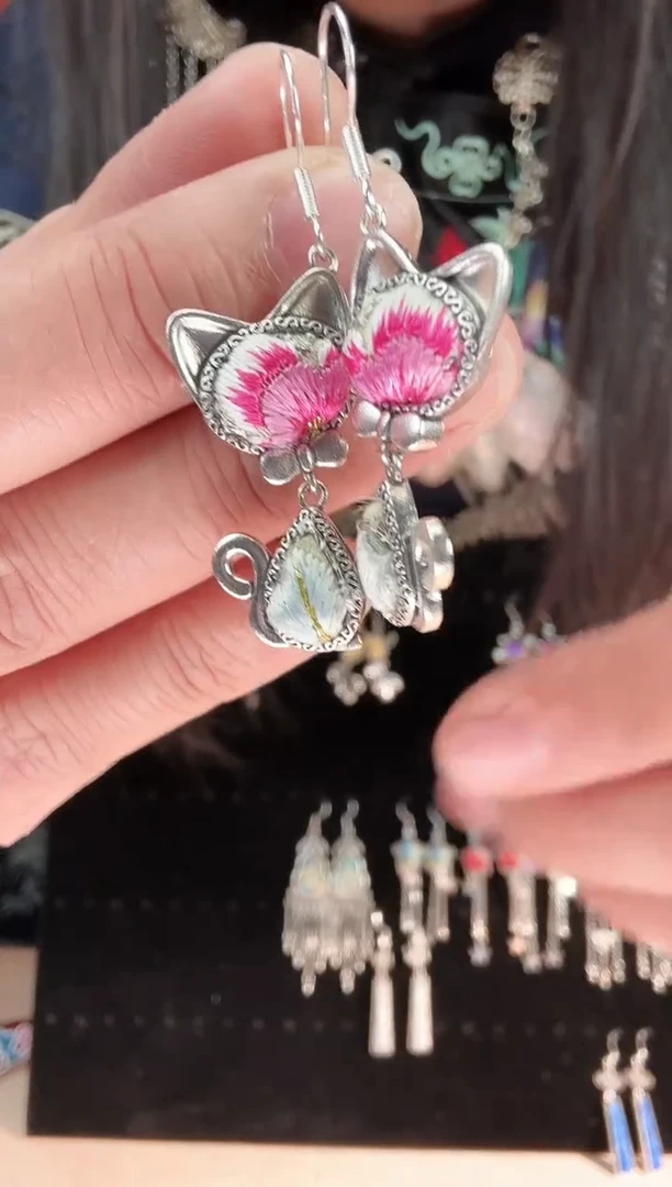 织绣长红绣艺手工苗银苗绣饰品34