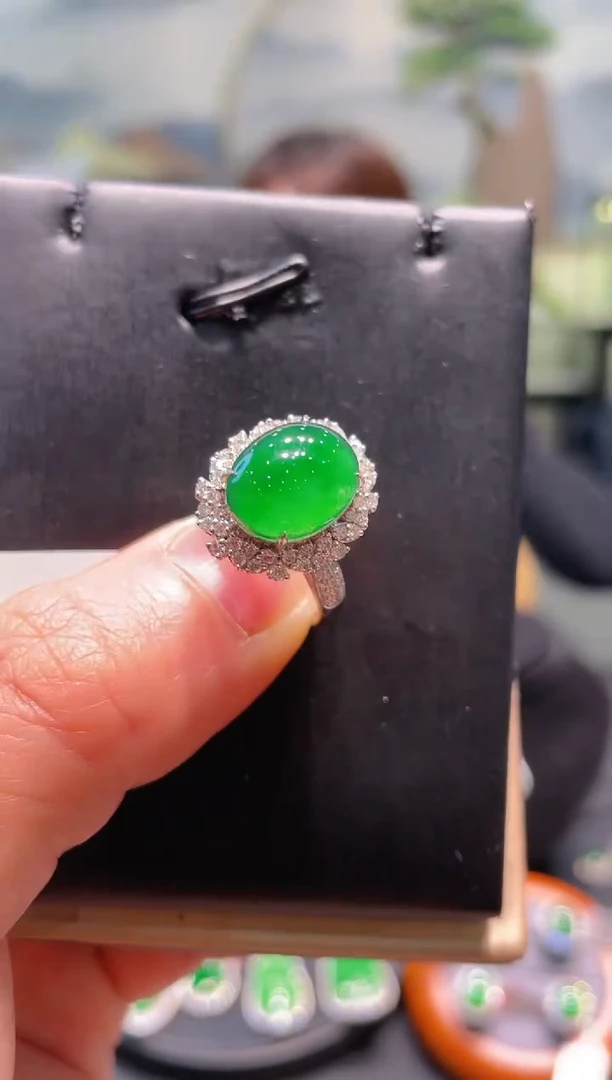 【闪购商品】翡翠颈饰18K金镶嵌A36戒指天然A货翡翠