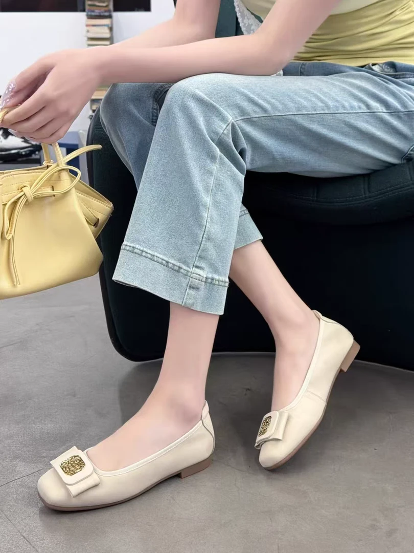 百搭羊皮单鞋浅口纯色平底四季鞋防滑搭扣气质时尚方头