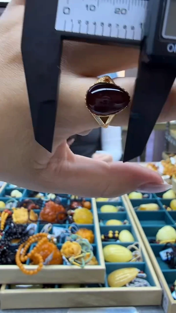 未镶嵌琥珀戒指19秒拍号 假一罚三