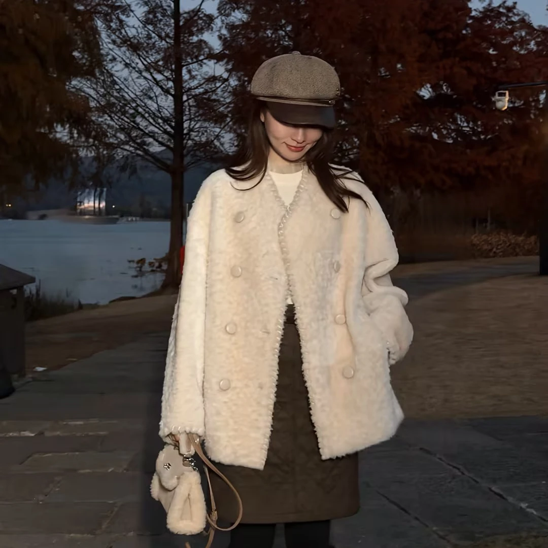 HELA AOMI “西班牙进口莫伊小拉贡.双面穿”休闲风皮草CY5DC49692