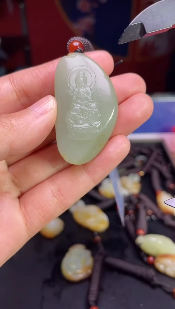 颈饰未镶嵌和田玉1