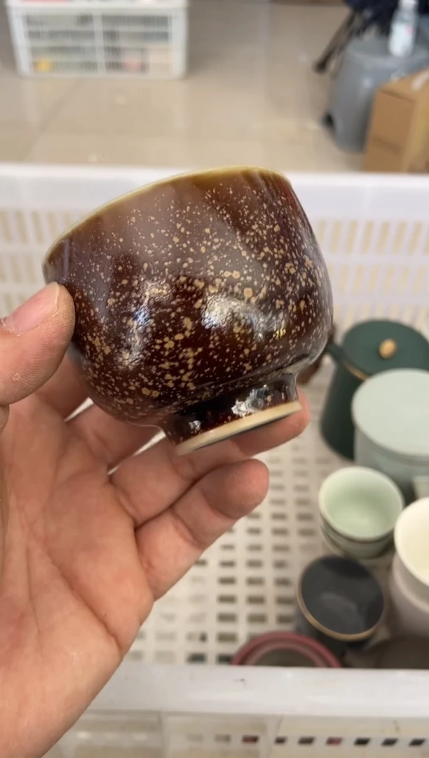 杯无运费险有瑕疵的摄影的产品有使用过的痕迹有点脏介意勿拍