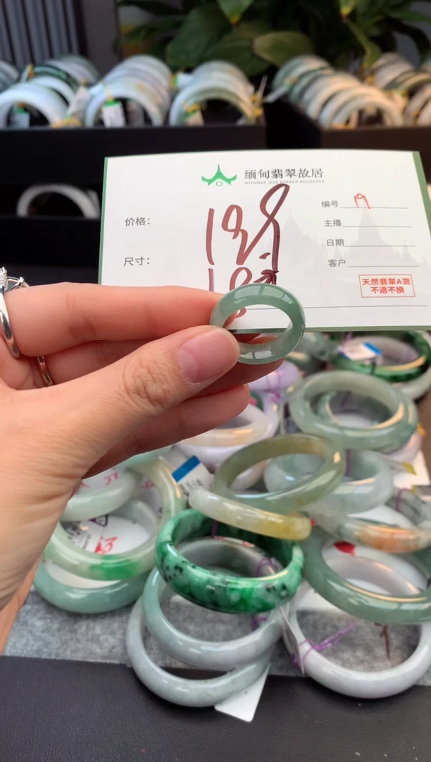 未镶嵌戒指翡翠陆*毛货需精细抛光+多人