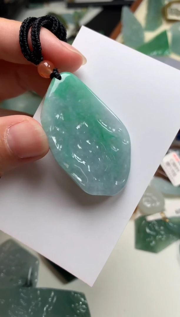 【闪购商品】翡翠颈饰未镶嵌吊坠