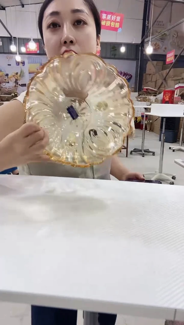 金色三足果斗一个