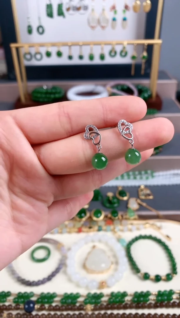 银S925镶嵌和田玉耳饰1