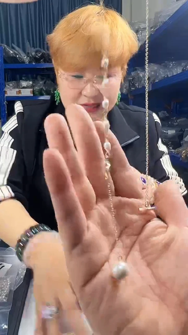 【闪购商品】淡水珍珠颈饰银S925镶嵌0000000011