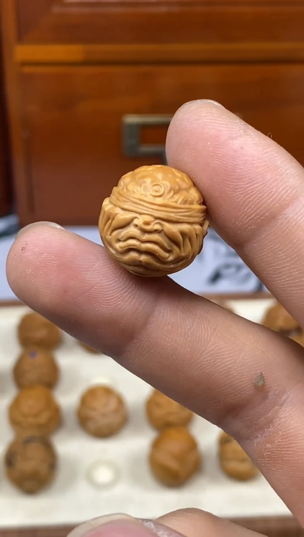 吊坠猴头核桃盲僧  素