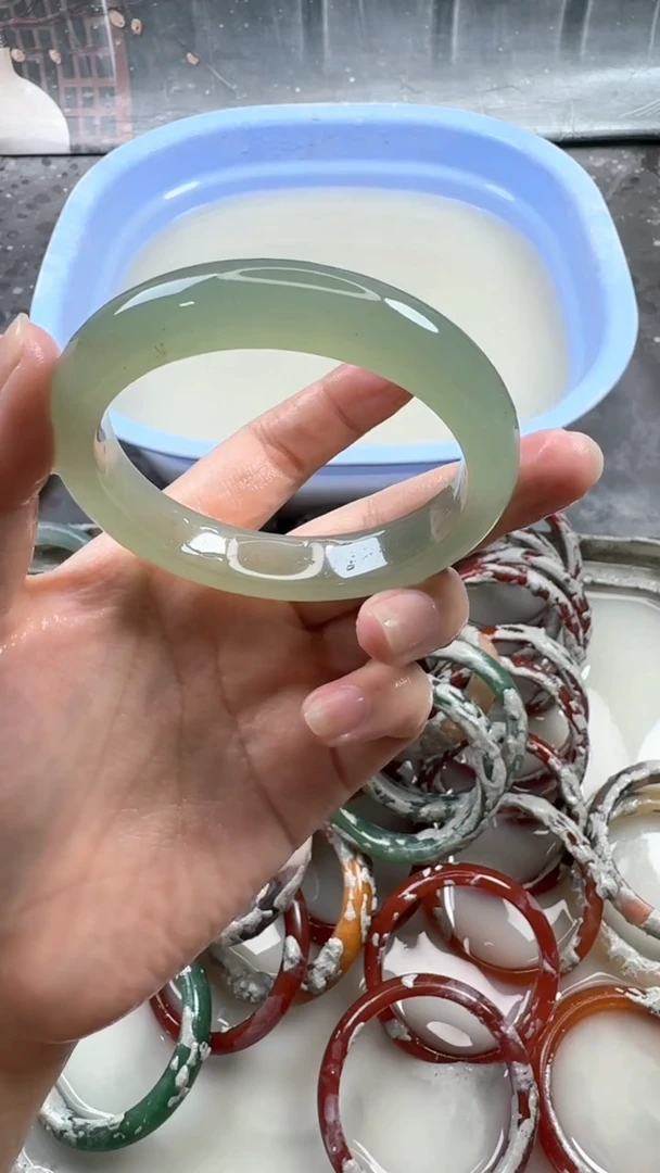 石英质玉手镯未镶嵌44