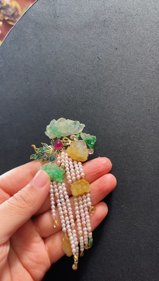 【闪购商品】翡翠吊坠(不含链)18K金镶嵌胸针支持48小时鉴赏