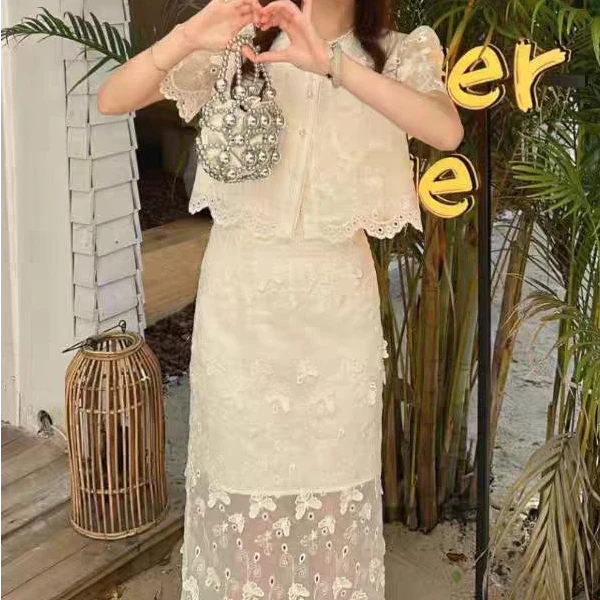 2025夏季白色休闲蕾丝拼接提花蝴蝶上衣+半身裙
