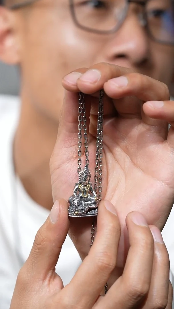【闪购商品】诺拉（多样性发货，发其一）