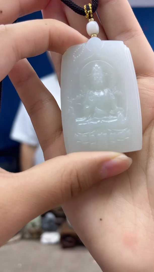 和田玉未镶嵌颈饰1