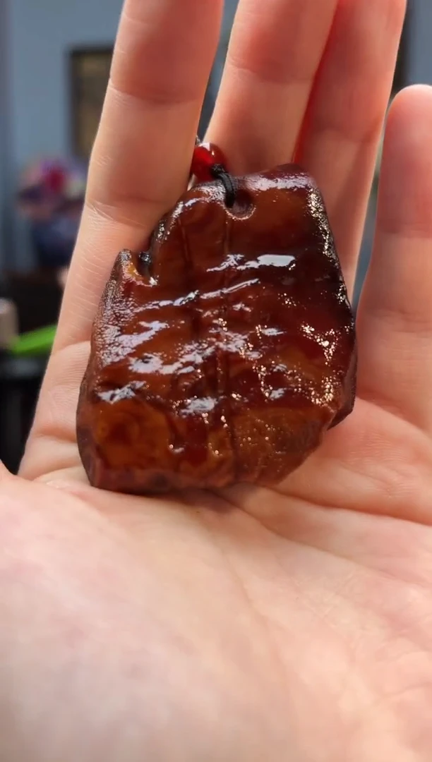琥珀颈饰未镶嵌吊坠