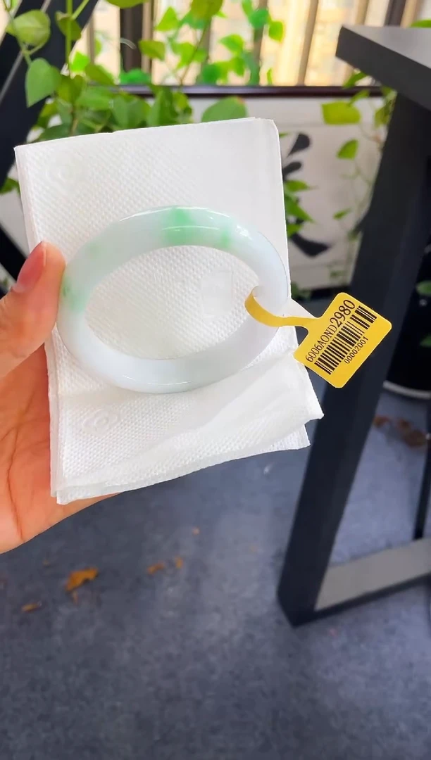 未镶嵌手镯翡翠105-56