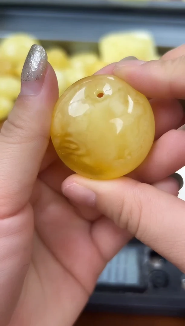 未镶嵌蜜蜡裸石蜜蜡吊坠