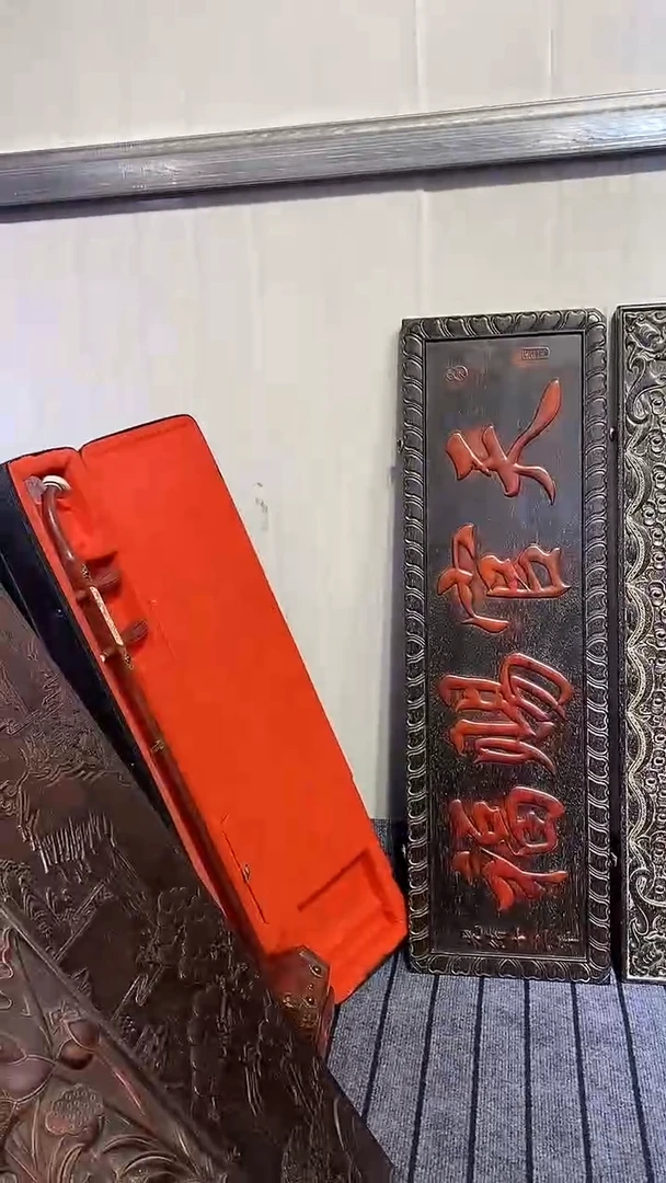 木又****团紫檀雕刻一物一拍