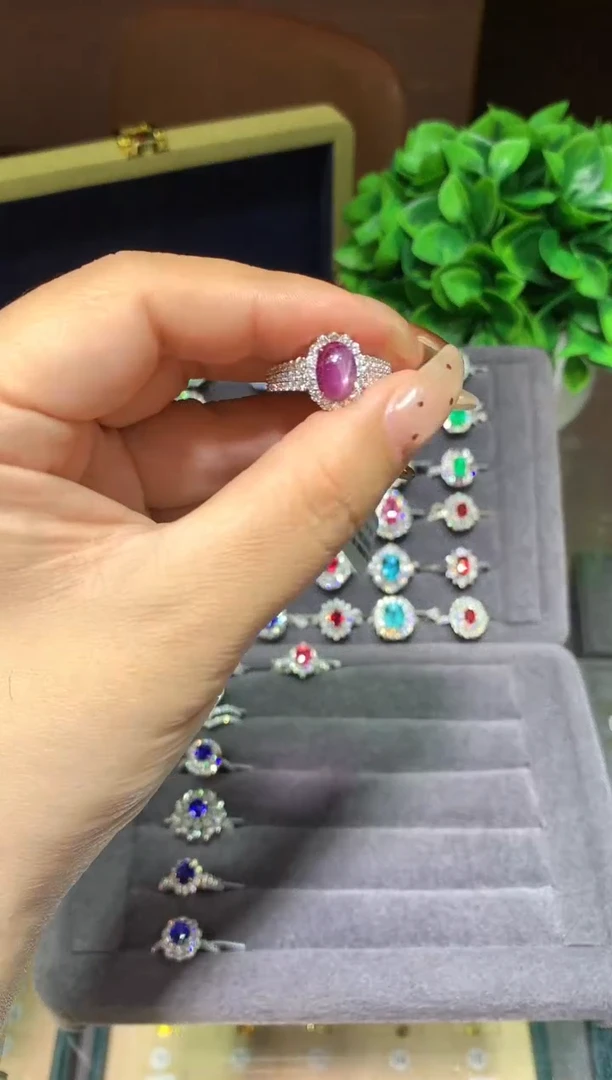 戒指星光蓝宝石18K金镶嵌3.6ct