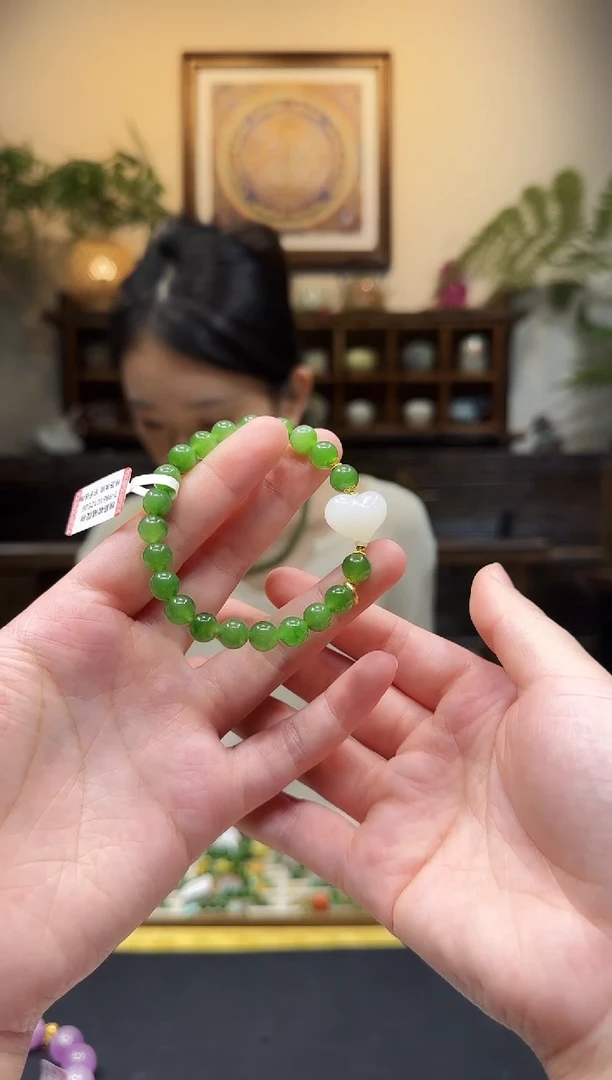 未镶嵌手链和田玉（碧玉）手链