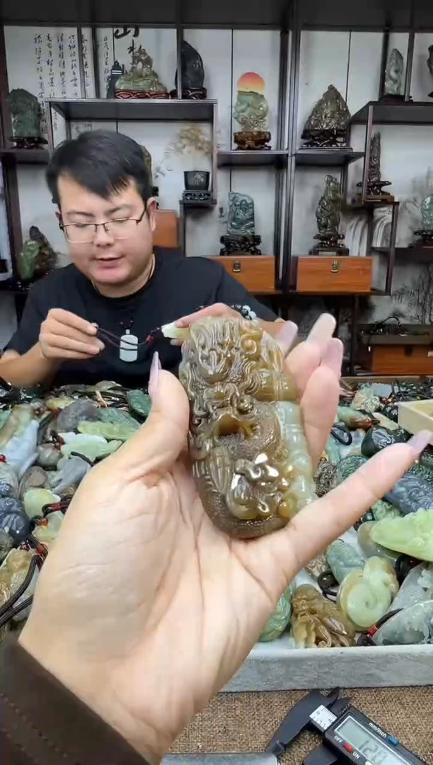 未镶嵌和田玉把件1