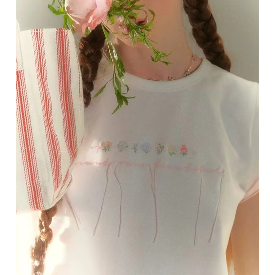 小雅姐姐  小花字母刺绣韩系甜美休闲双袖T恤IS32