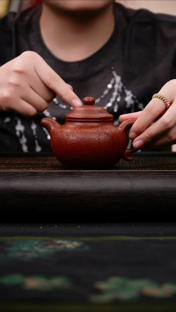 茶壶紫砂老朱泥 莲子壶