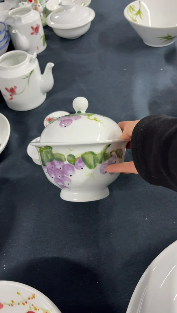 景德镇手绘釉中彩（食品级）大炖盅