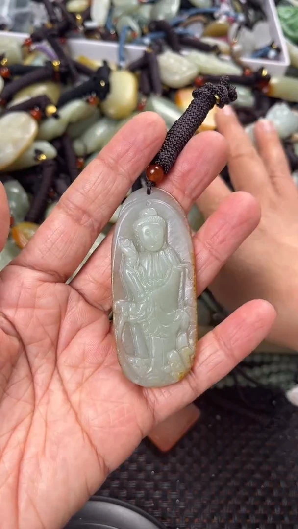 【闪购商品】和田玉颈饰未镶嵌多样性发货没有证书拍一发一有瑕