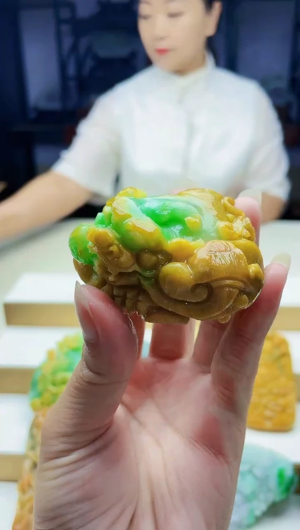 未镶嵌定制翡翠毛货09230176