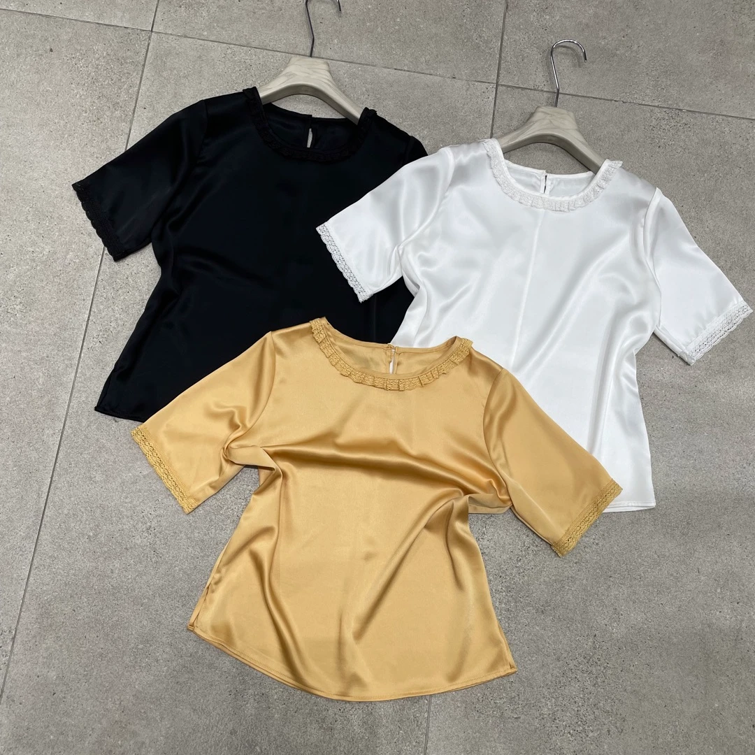 13713两色质感蕾丝拼接醋酸上衣醋酸