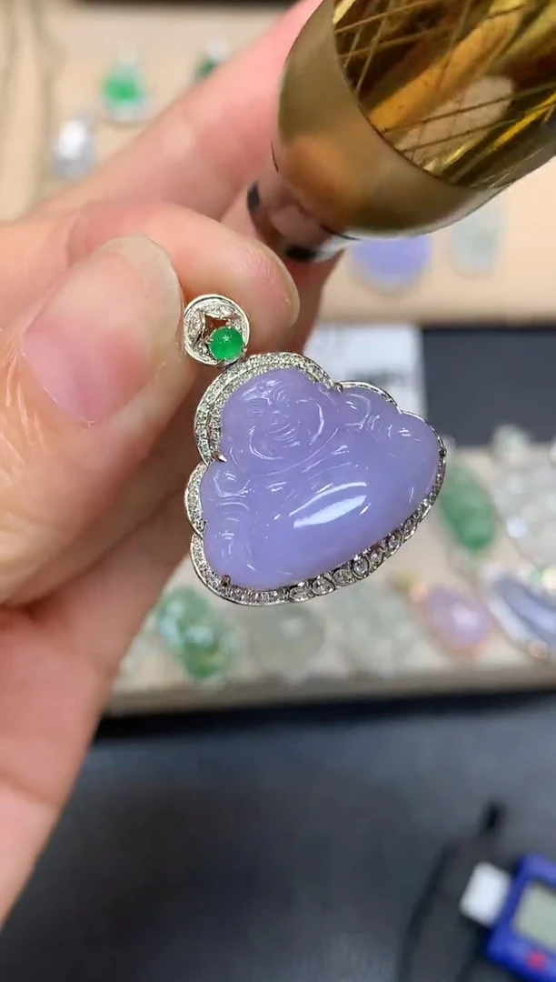 颈饰18K金镶嵌翡翠佛公【无服务费