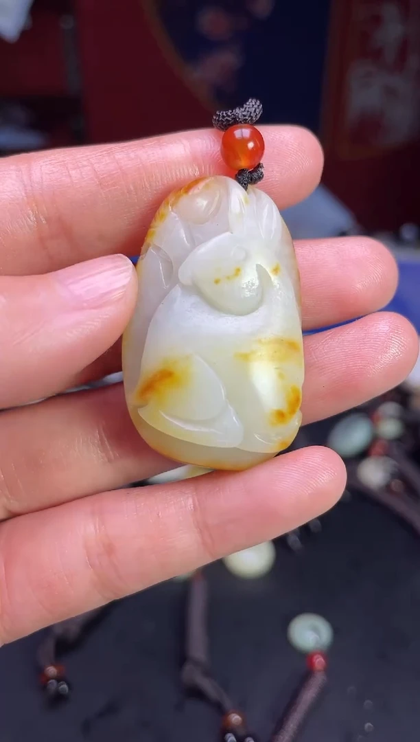 颈饰未镶嵌和田玉1