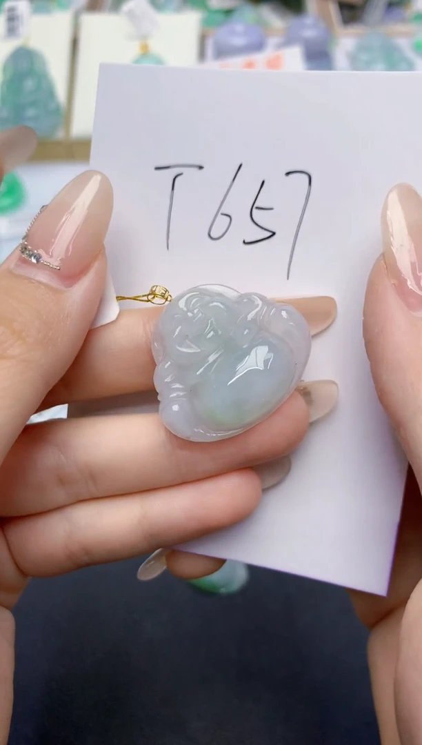 翡翠未镶嵌颈饰天然缅甸A货翡翠