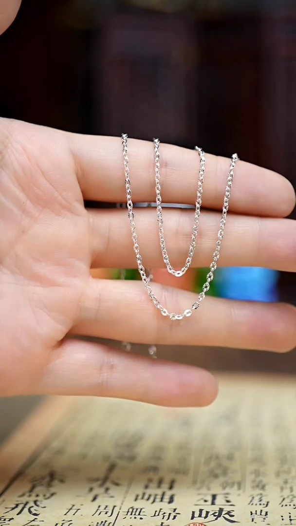 刺绣黔东南苗族刺绣菱花项链