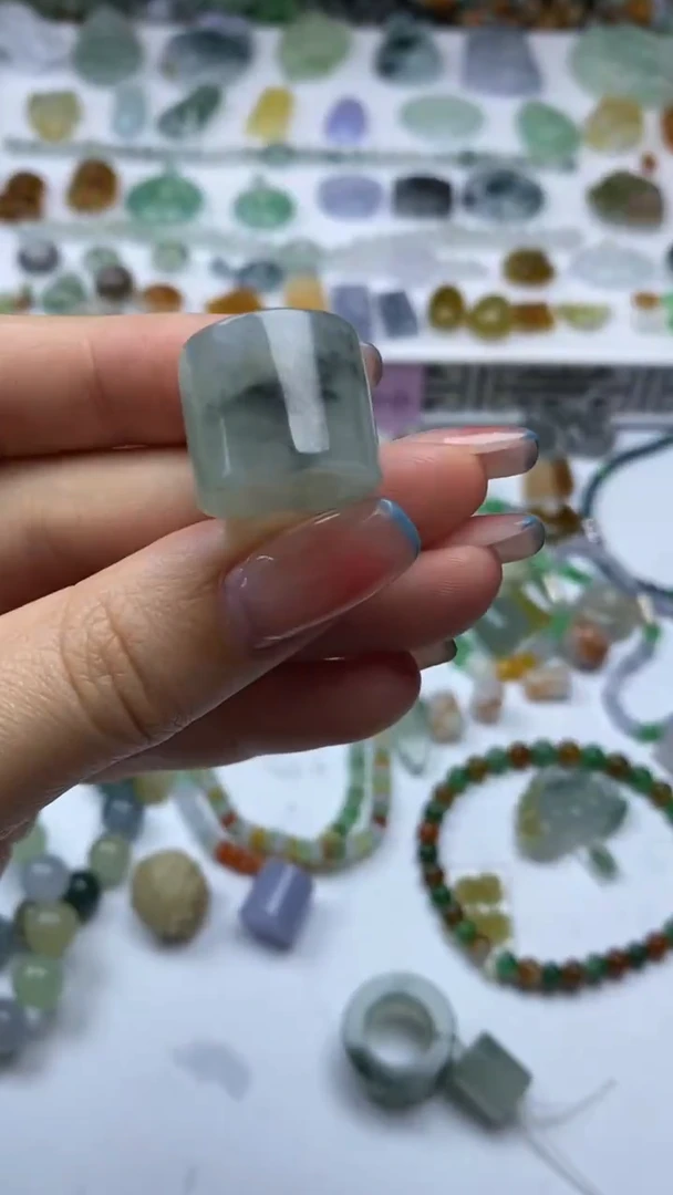 未镶嵌定制翡翠果**?毛货定制不退不换