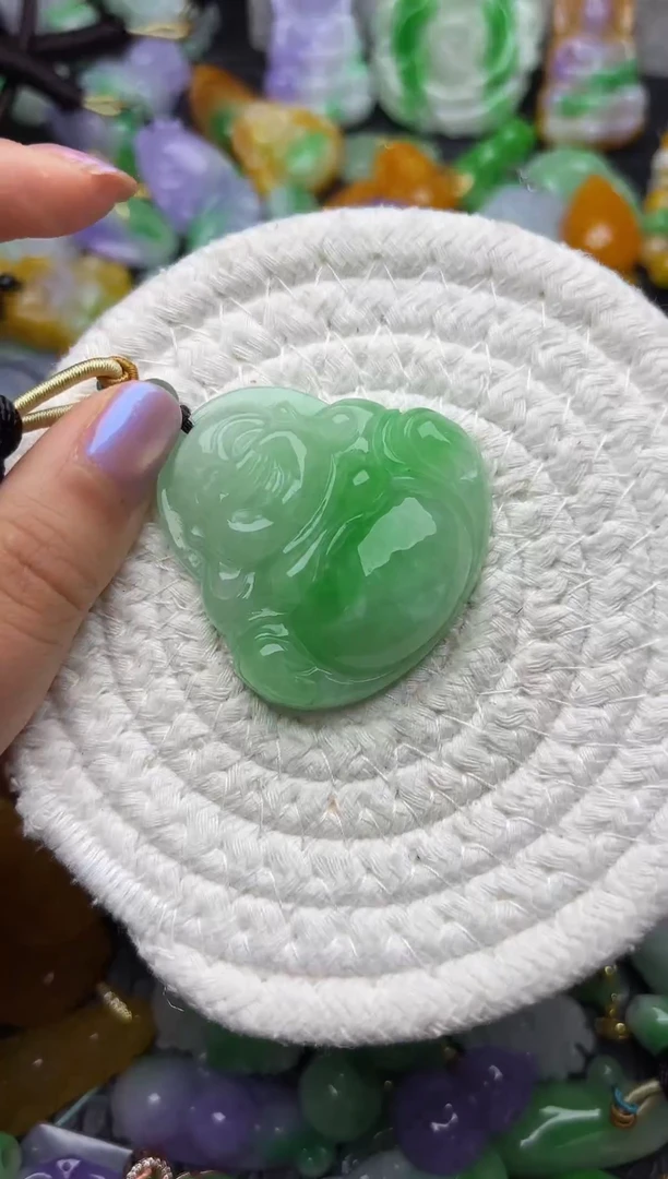 颈饰未镶嵌翡翠缅甸翡翠吊坠