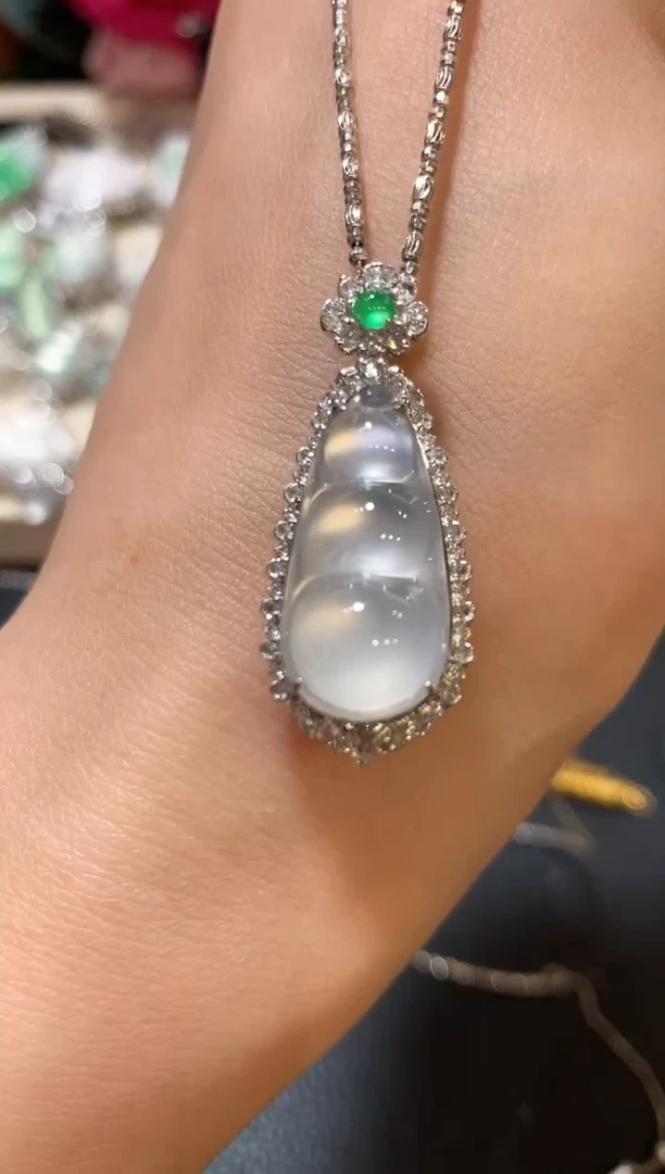 吊坠(不含链)18K金镶嵌翡翠n37