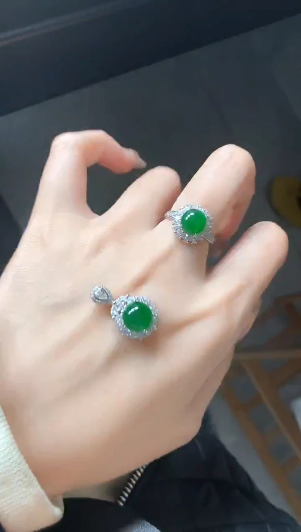 银S925镶嵌戒指翡翠51511