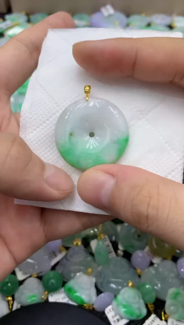 颈饰未镶嵌翡翠天然缅甸翡翠A货