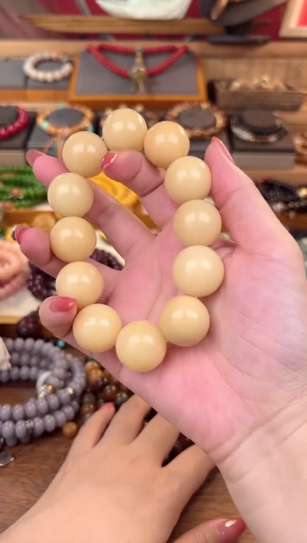 【闪购商品】菩提根/象牙果手串奶黄素单圈（发其一